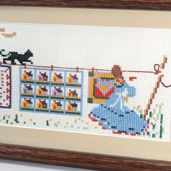 Small handmade cross-stitch picture black cat washing line, garden laundry day - Picture 4 of 8